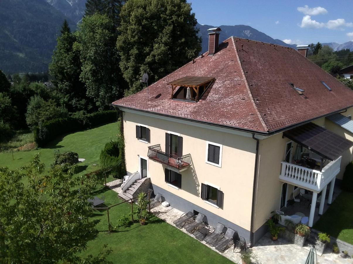 Garten- & Loggia-Appartement Herrenhaus Dellach im Drautal Exterior photo